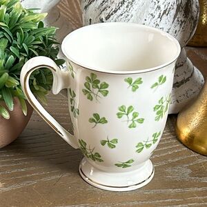 NEW! Irish Lucky Shamrock Fine Porcelain & Metallic Gold Celtic Coffee Teacup